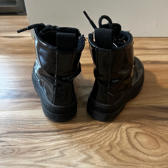 H&M size 8.5 toddler girl boots - Picture 4 of 4